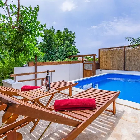 Istrian Stone House With Heated Pool