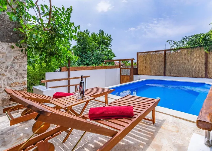 Istrian Stone House With Heated Pool