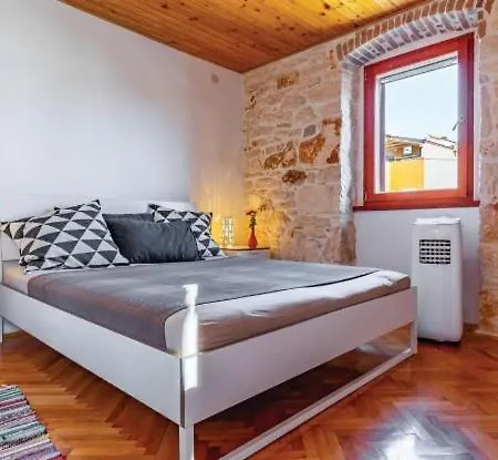 فيلة Istrian Stone House With Heated Pool *