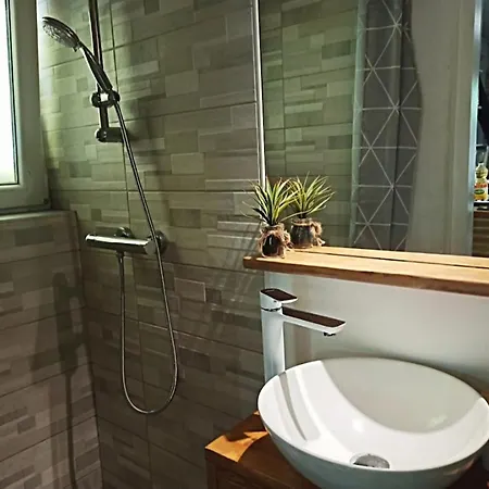 Istrian Stone House With Heated Pool فيلة