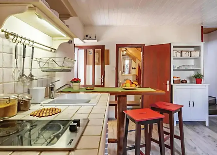 Istrian Stone House With Heated Pool * Póla